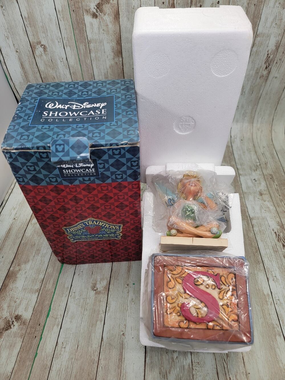 Jim Shore Disney Traditions Showcase Collection Tinker Bell "A Big Laugh" Box